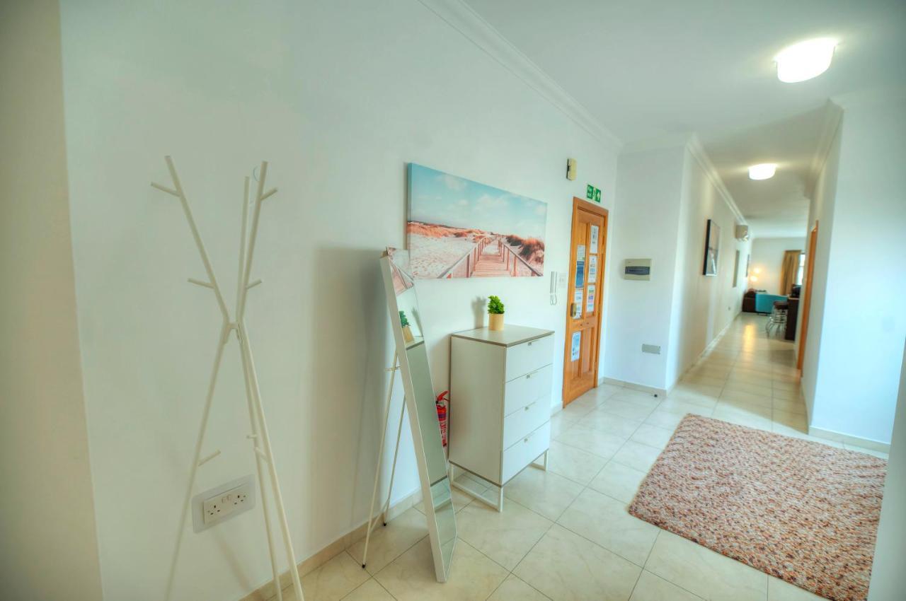 Modern 3Br Stylish & Spacious Apartment - Close To Sliema Promenade 그지라 외부 사진