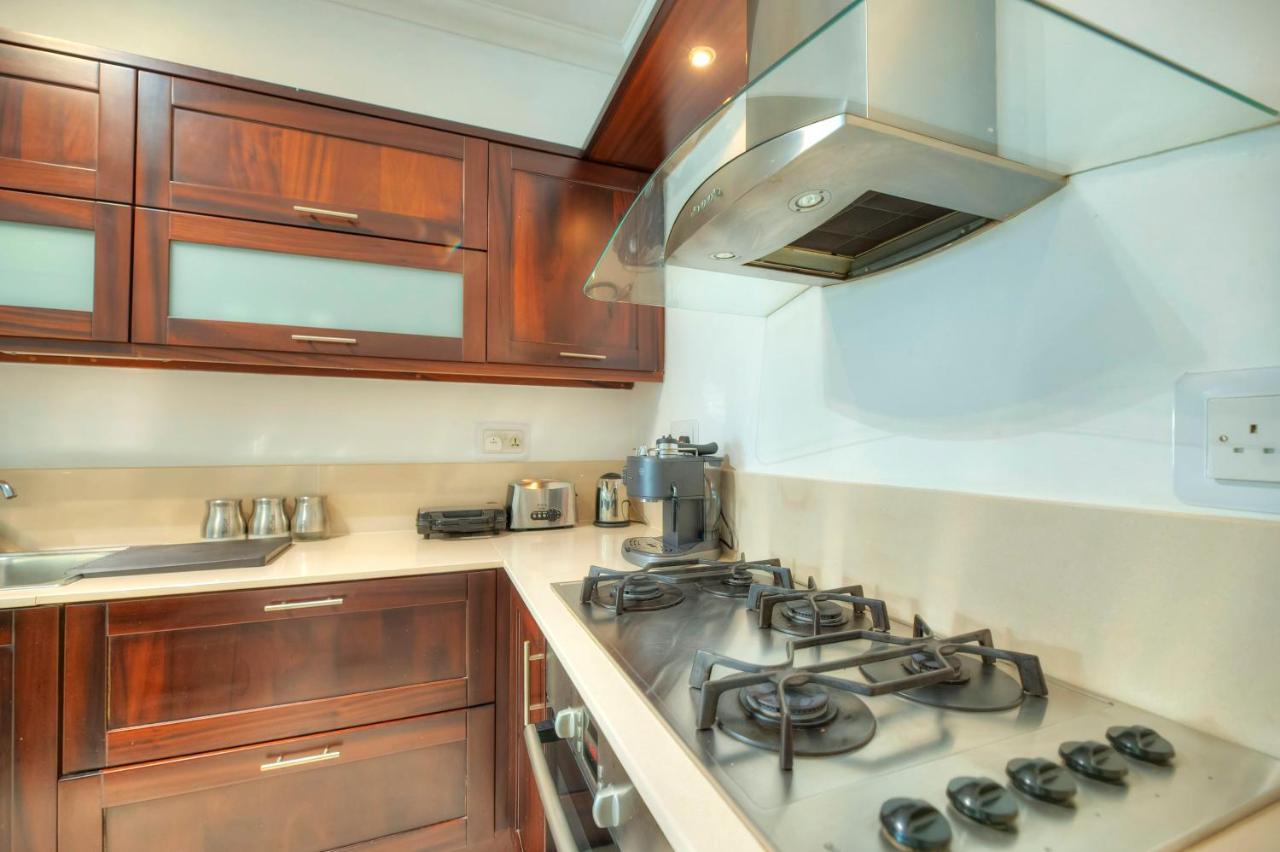 Modern 3Br Stylish & Spacious Apartment - Close To Sliema Promenade 그지라 외부 사진