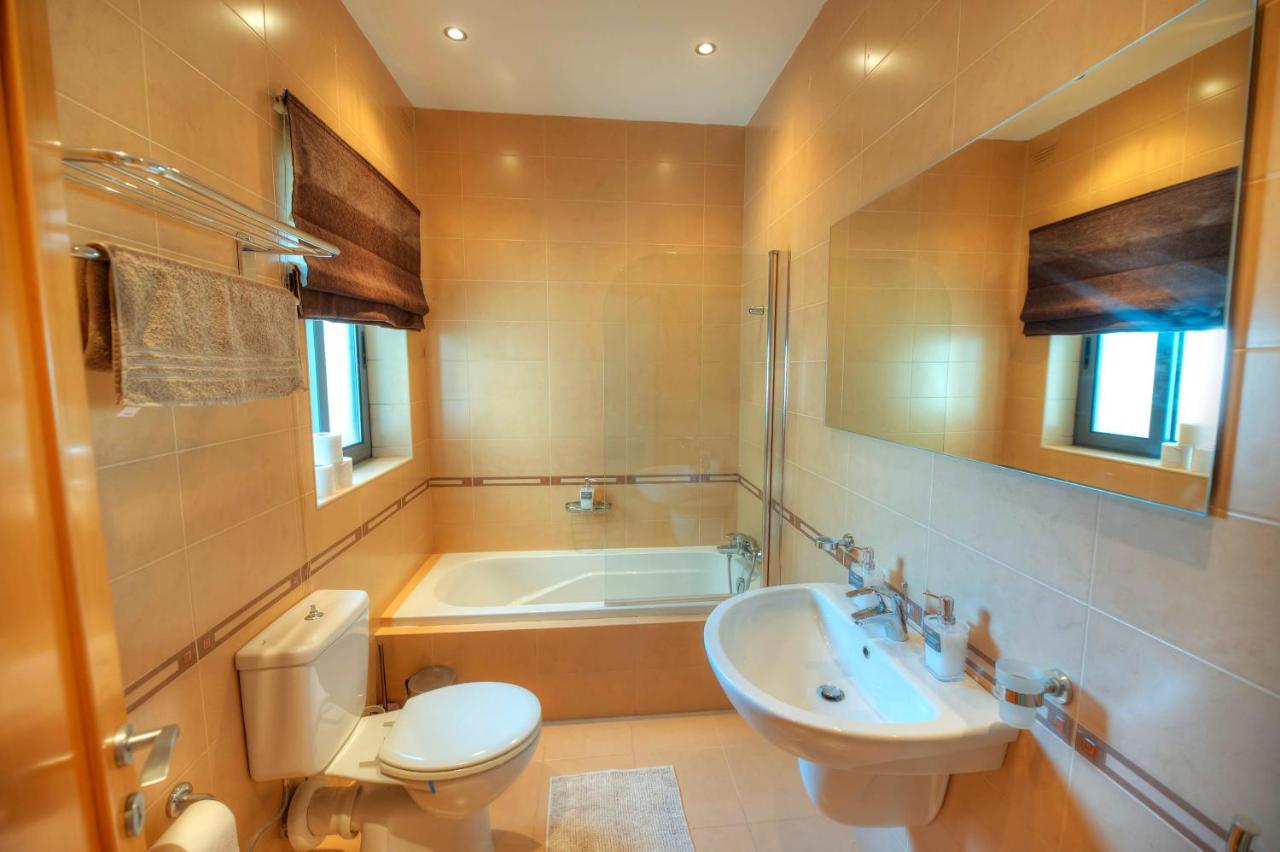 Modern 3Br Stylish & Spacious Apartment - Close To Sliema Promenade 그지라 외부 사진