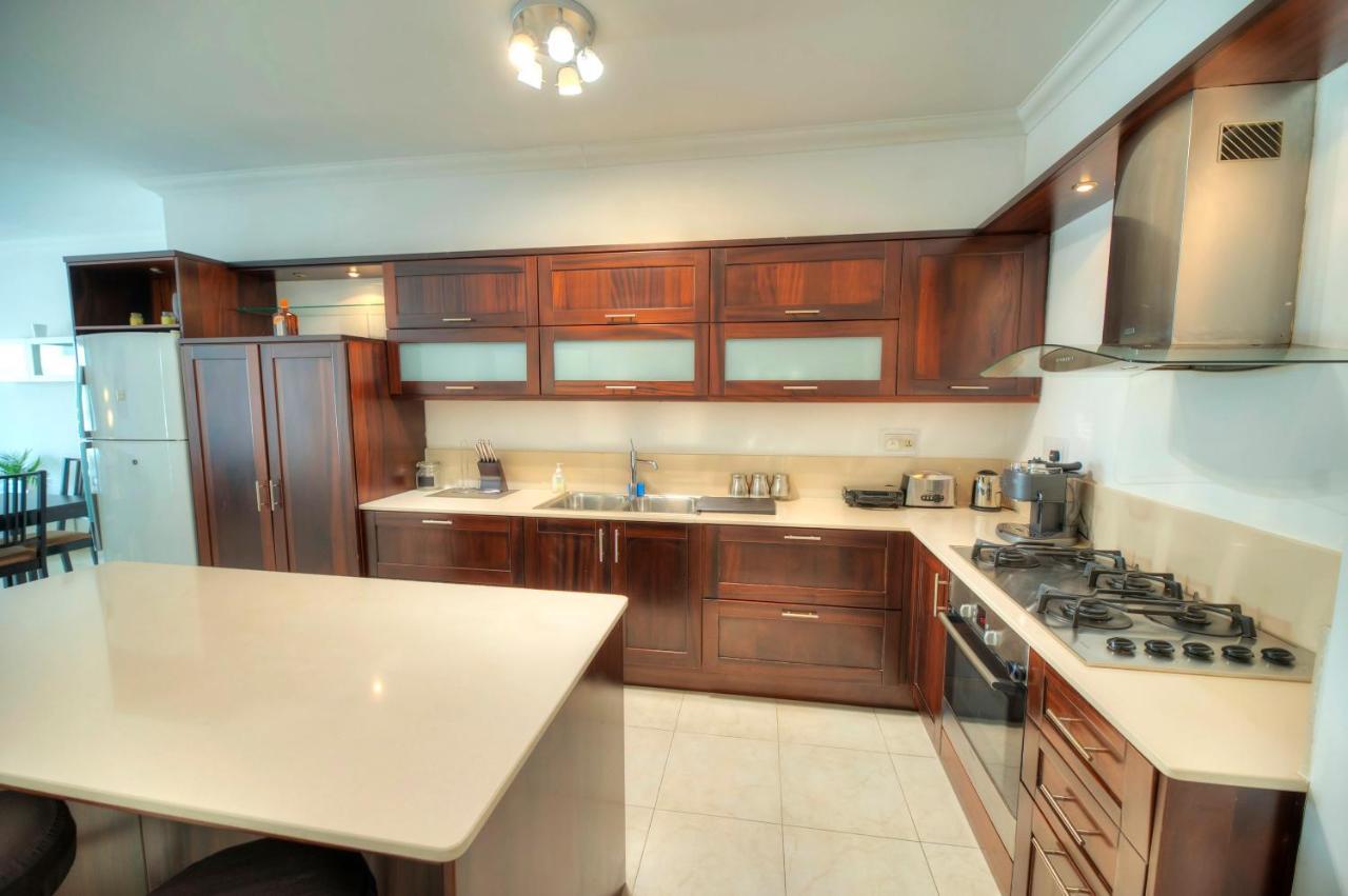 Modern 3Br Stylish & Spacious Apartment - Close To Sliema Promenade 그지라 외부 사진