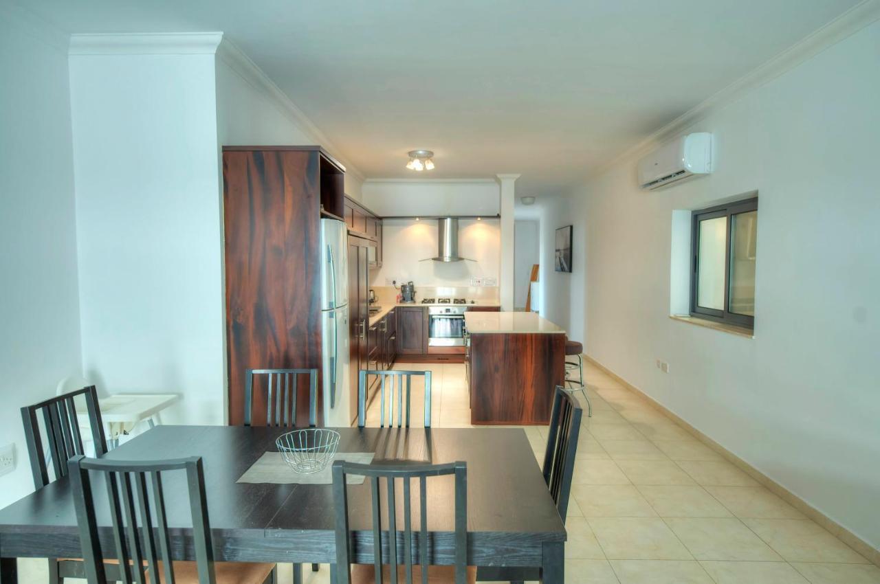 Modern 3Br Stylish & Spacious Apartment - Close To Sliema Promenade 그지라 외부 사진