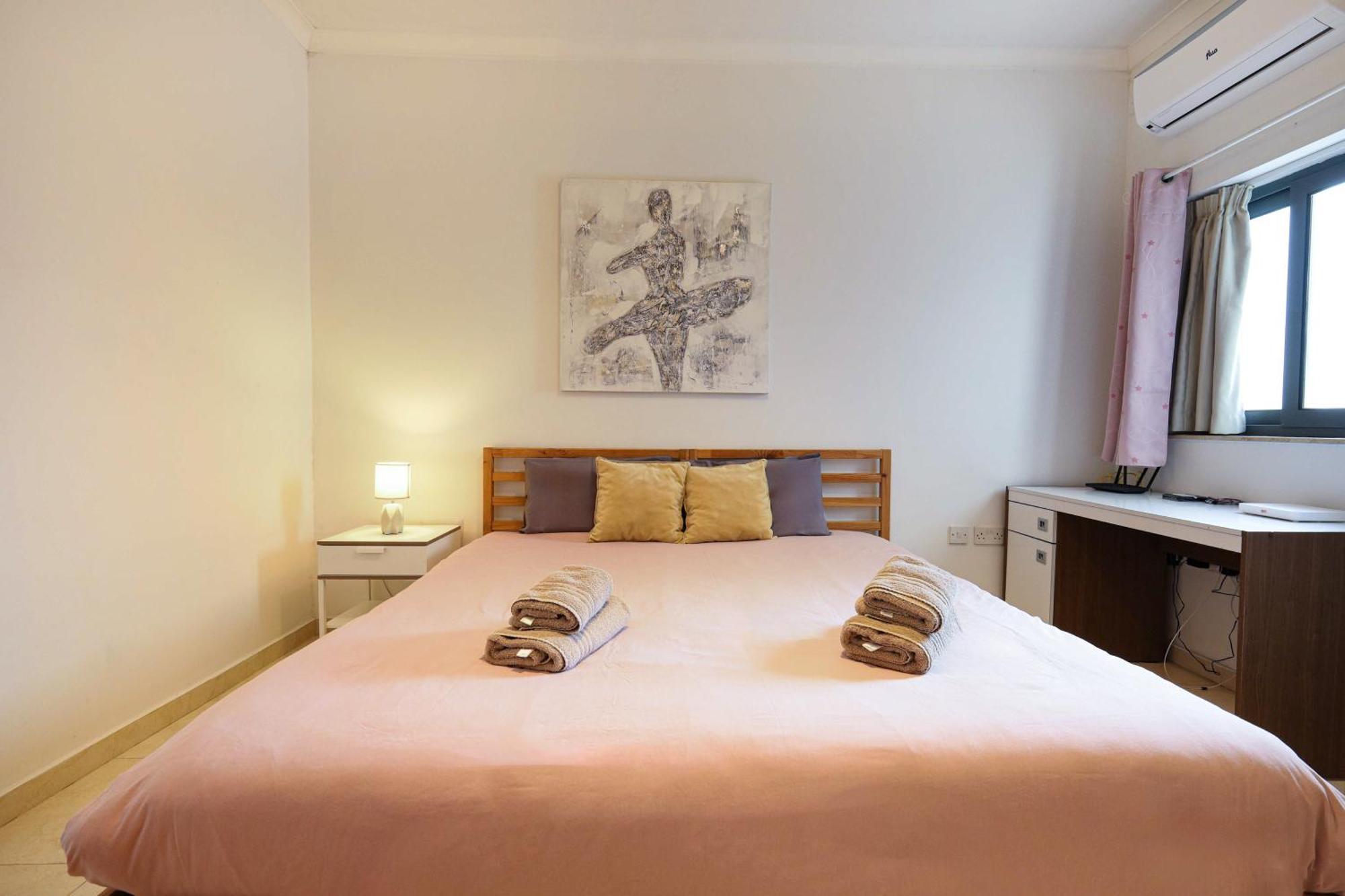 Modern 3Br Stylish & Spacious Apartment - Close To Sliema Promenade 그지라 외부 사진