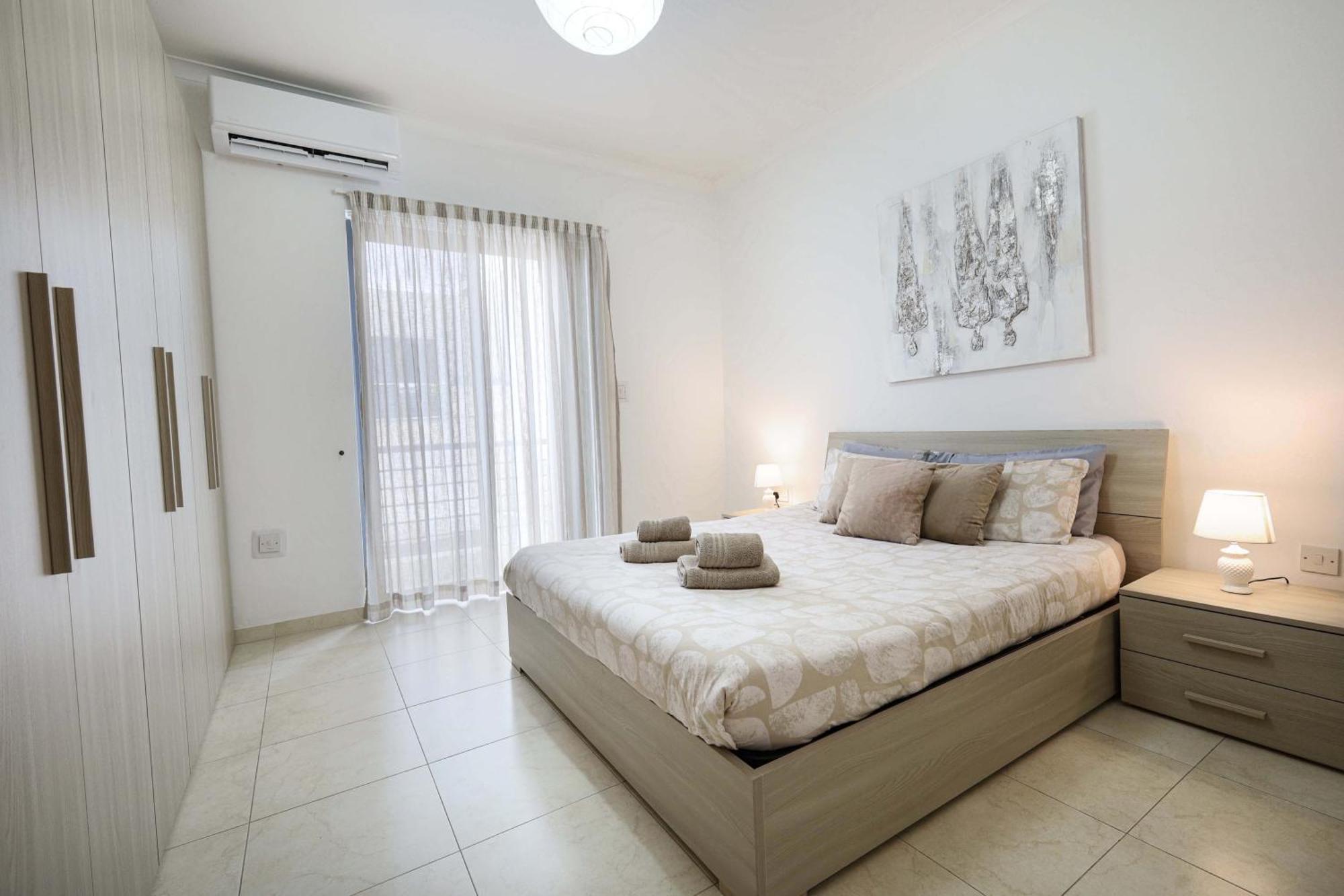 Modern 3Br Stylish & Spacious Apartment - Close To Sliema Promenade 그지라 외부 사진