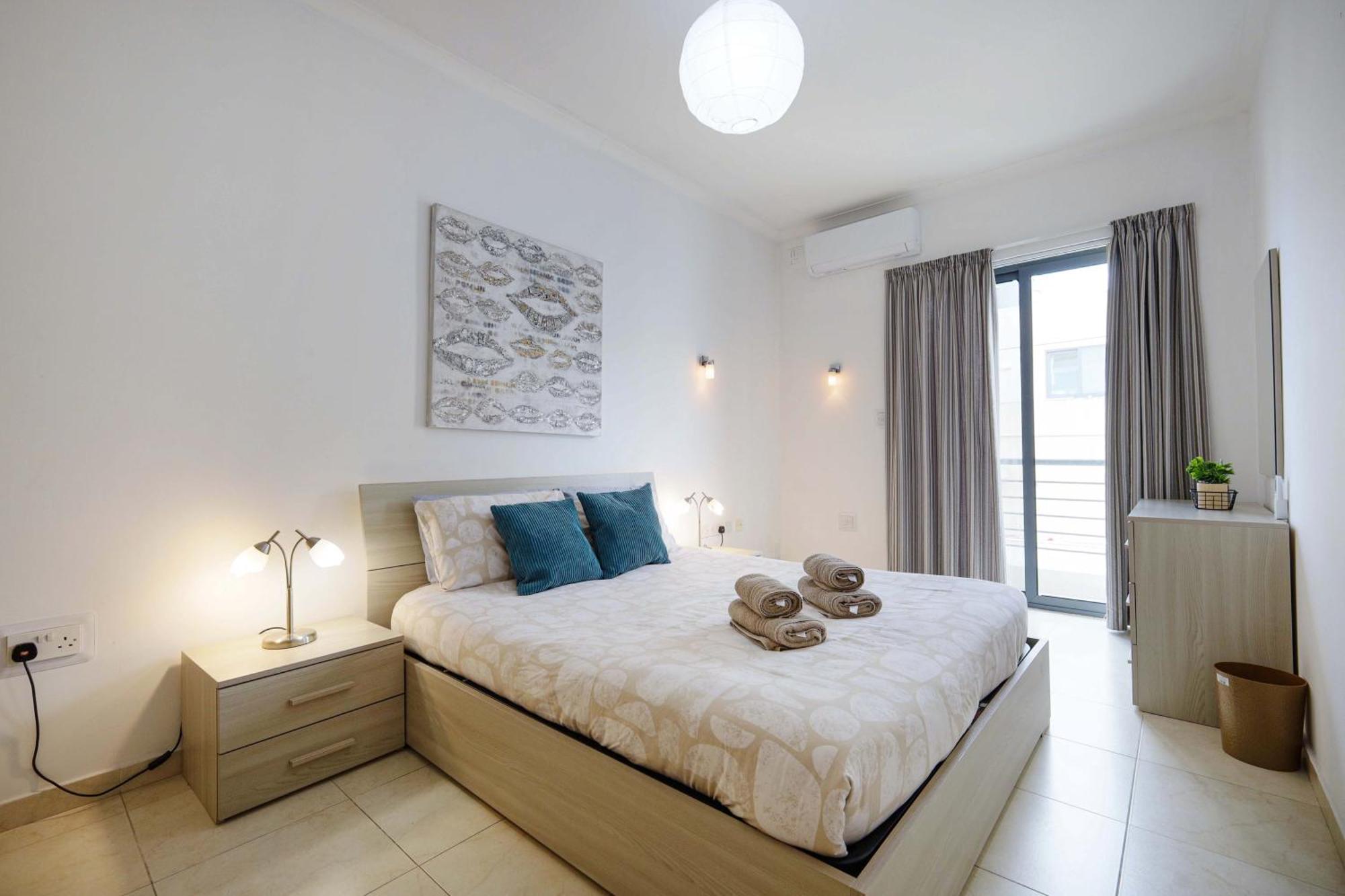 Modern 3Br Stylish & Spacious Apartment - Close To Sliema Promenade 그지라 외부 사진