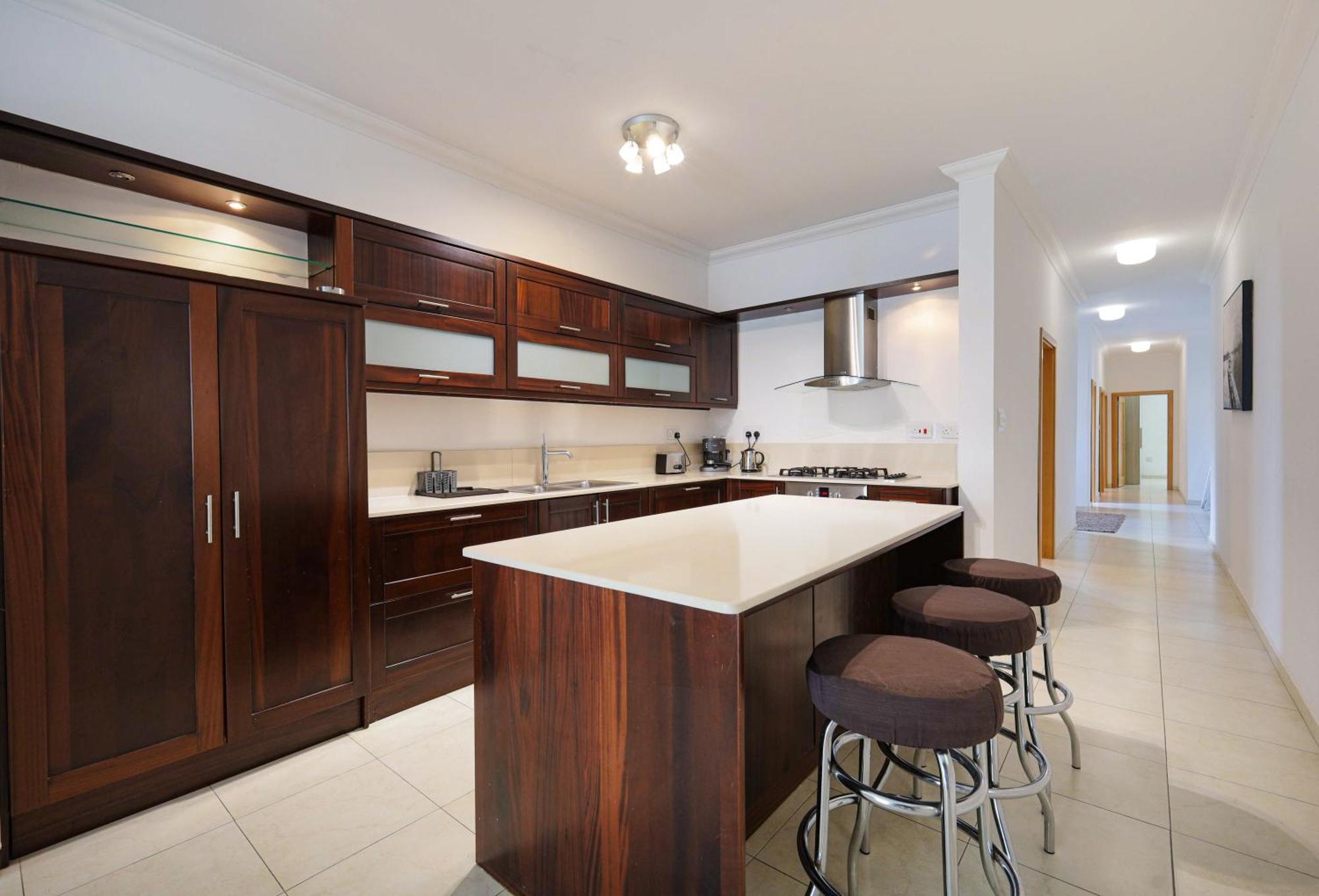Modern 3Br Stylish & Spacious Apartment - Close To Sliema Promenade 그지라 외부 사진