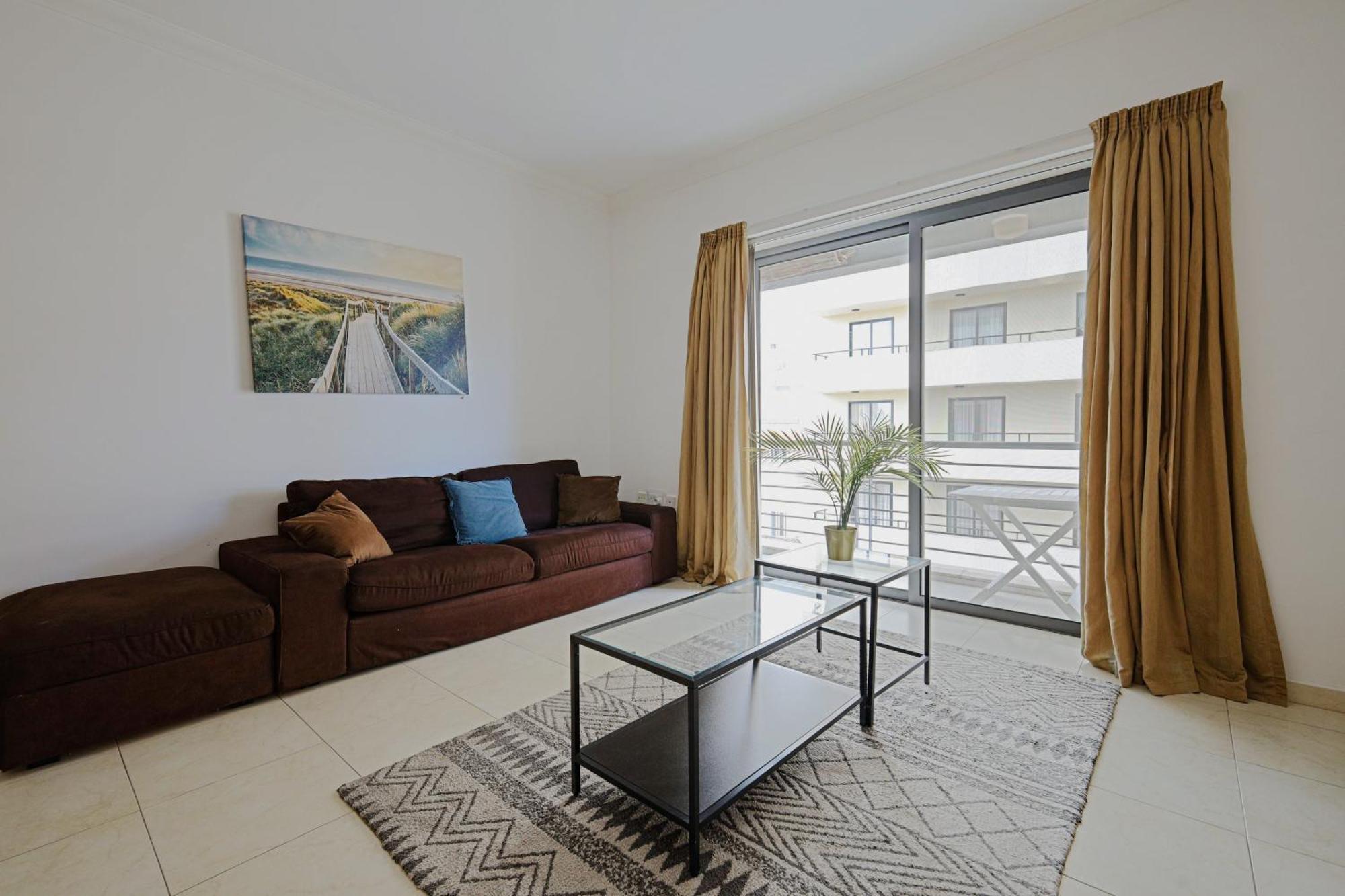 Modern 3Br Stylish & Spacious Apartment - Close To Sliema Promenade 그지라 외부 사진