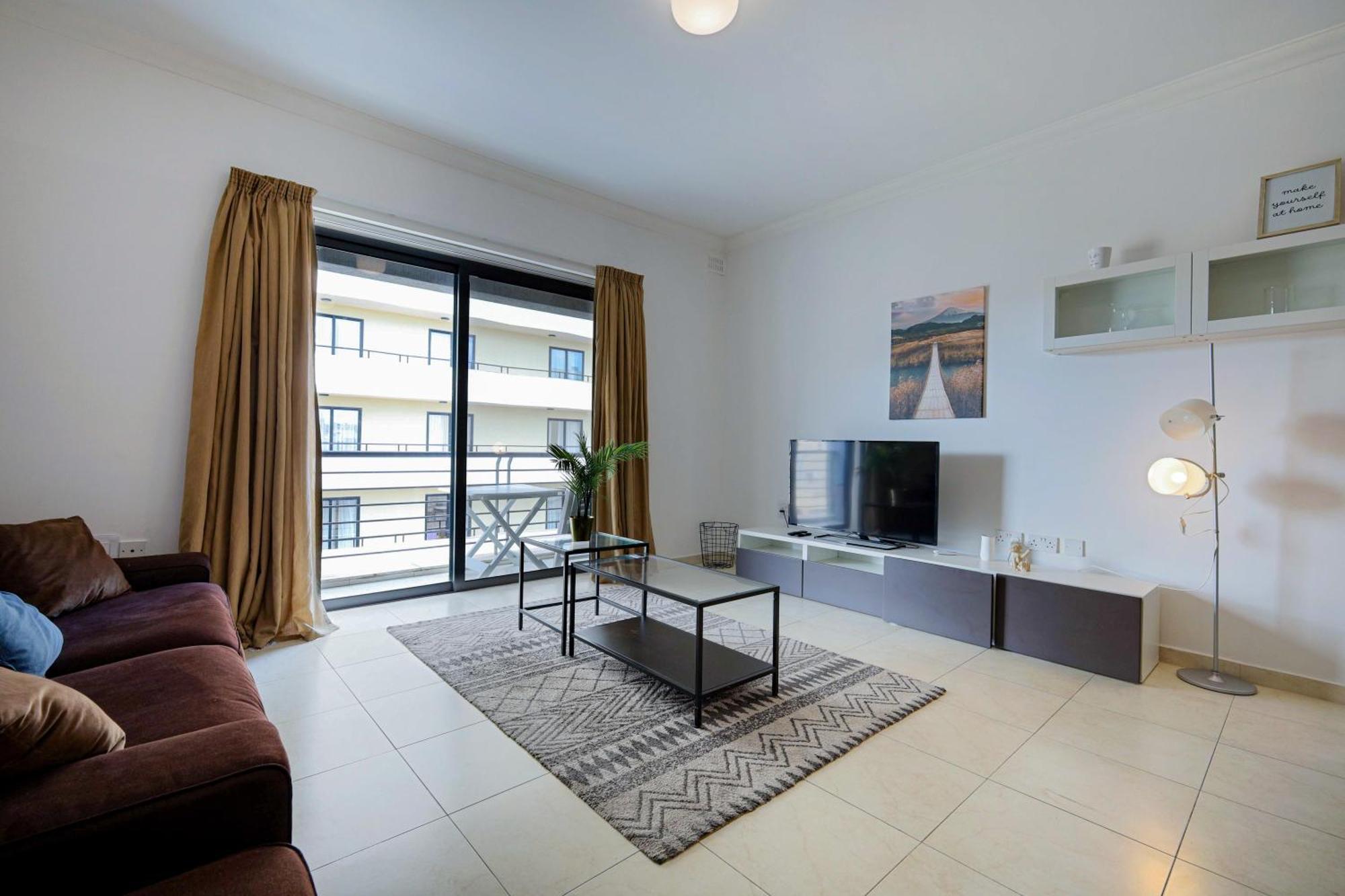 Modern 3Br Stylish & Spacious Apartment - Close To Sliema Promenade 그지라 외부 사진